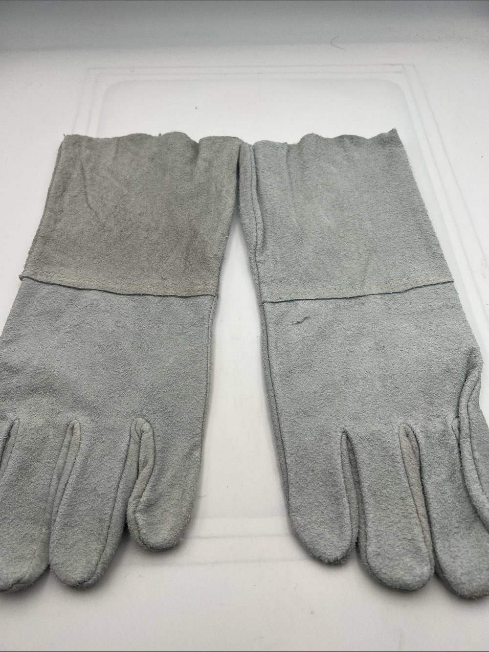 Heavy Duty Leather Welding Gloves Heat Resistant Gauntlet Work Gloves